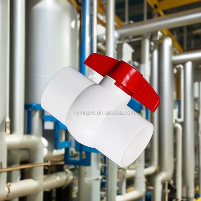 ASTM DIN Standard Λευκή βαλβίδα μπάλας PVC σε όλα τα μεγέθη με μέγεθος 1,5 ιντσών και κόκκινο λαβή